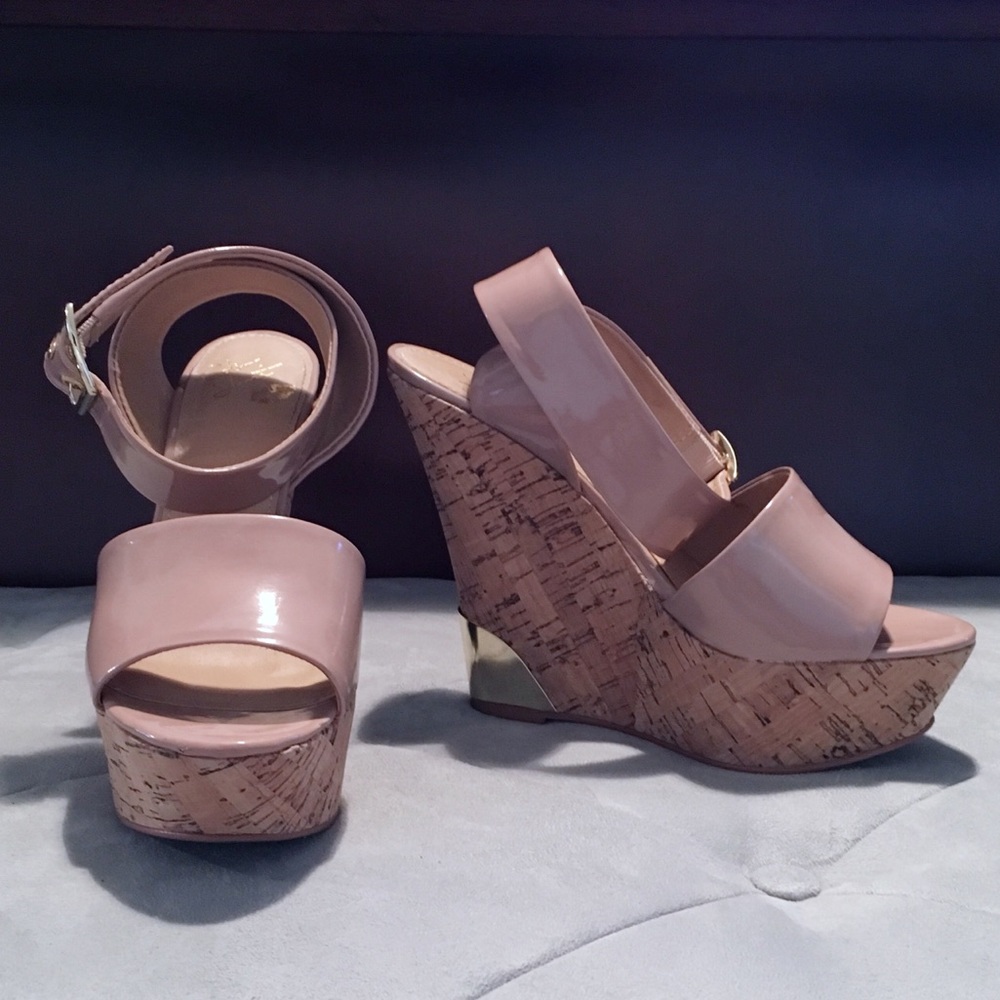 🌷Colin Stuart Patent Wedges 🌷 Worn 1x!! 🌷 - Picture 4 of 8